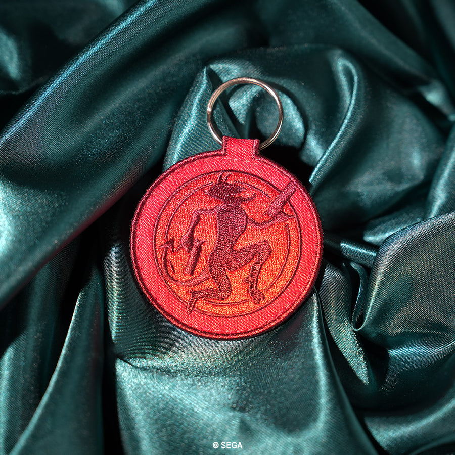 ベヨネッタ The Gates of Hell x いいじゃん 刺繍キーホルダー
